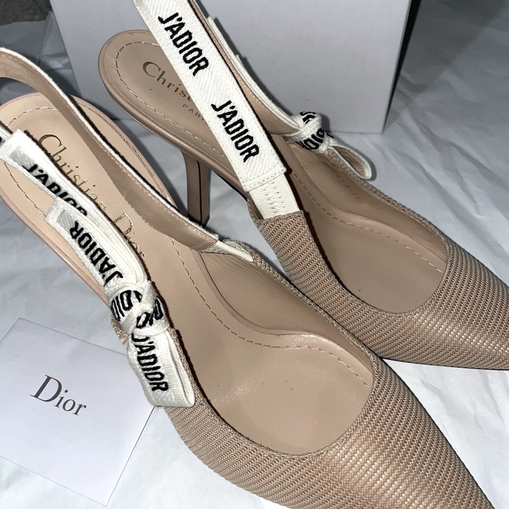 Dior slingback in nude